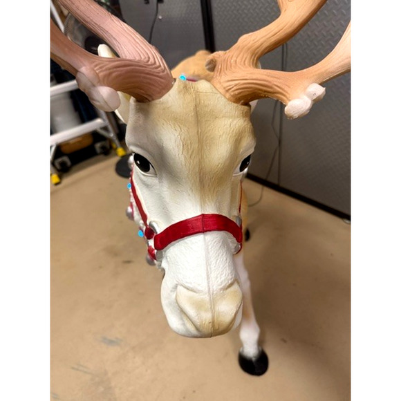 RARE Home Depot 4.5 ft LED Blow-mold ONE LARGE VIRAL Reindeer Holiday Decoration - Picture 15 of 16